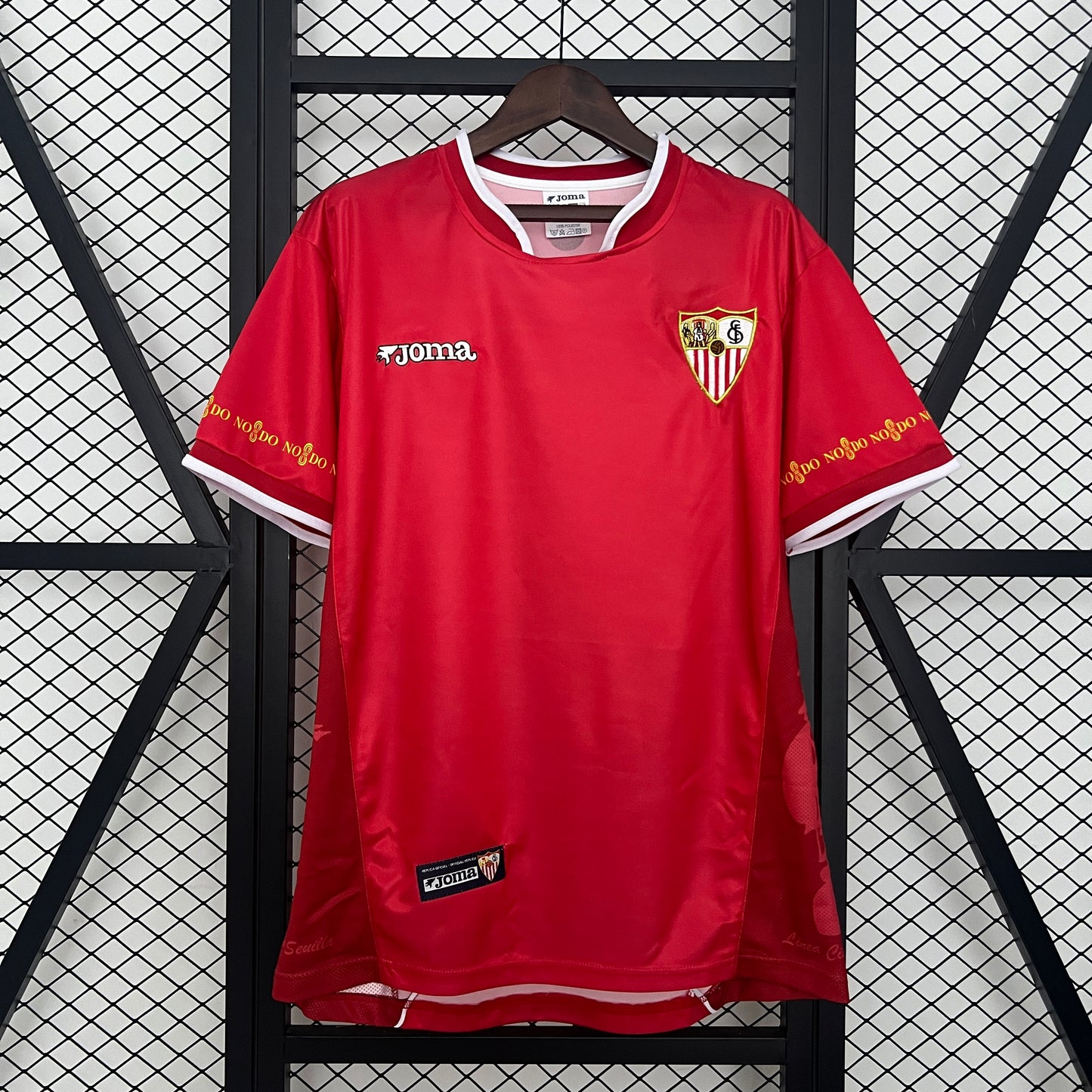 Sevilla retro 2003/04