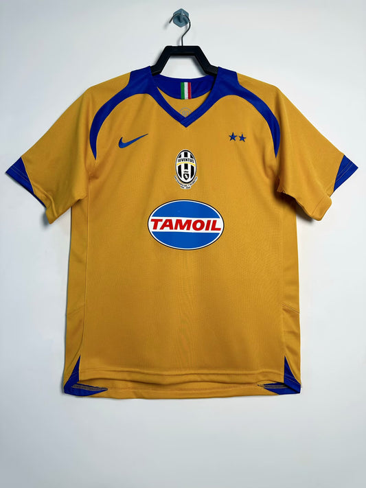 Juventus retro 2005/06