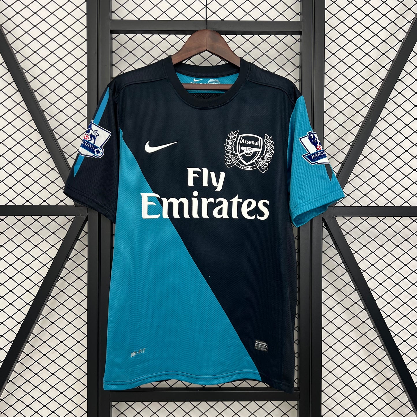 Arsenal retro 2011/12